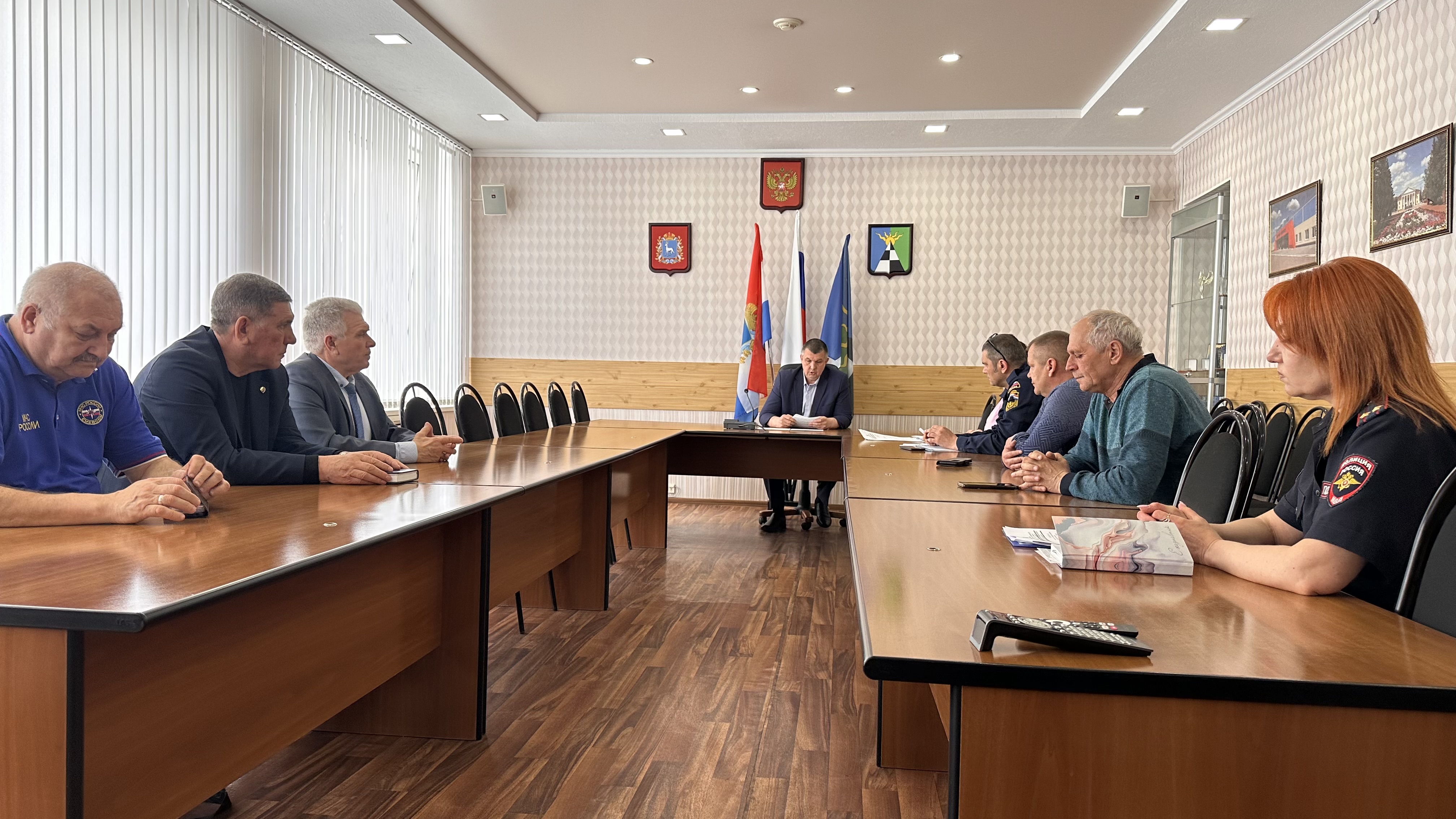 /netcat_files/105/57/h_3fb14becebc5c53717b563cb7144f391